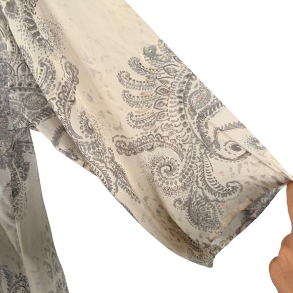 Chicos Top Womens 2 / US Large Paisley Animal Print Semi-sheer Sharkbite Hem - Picture 7 of 16